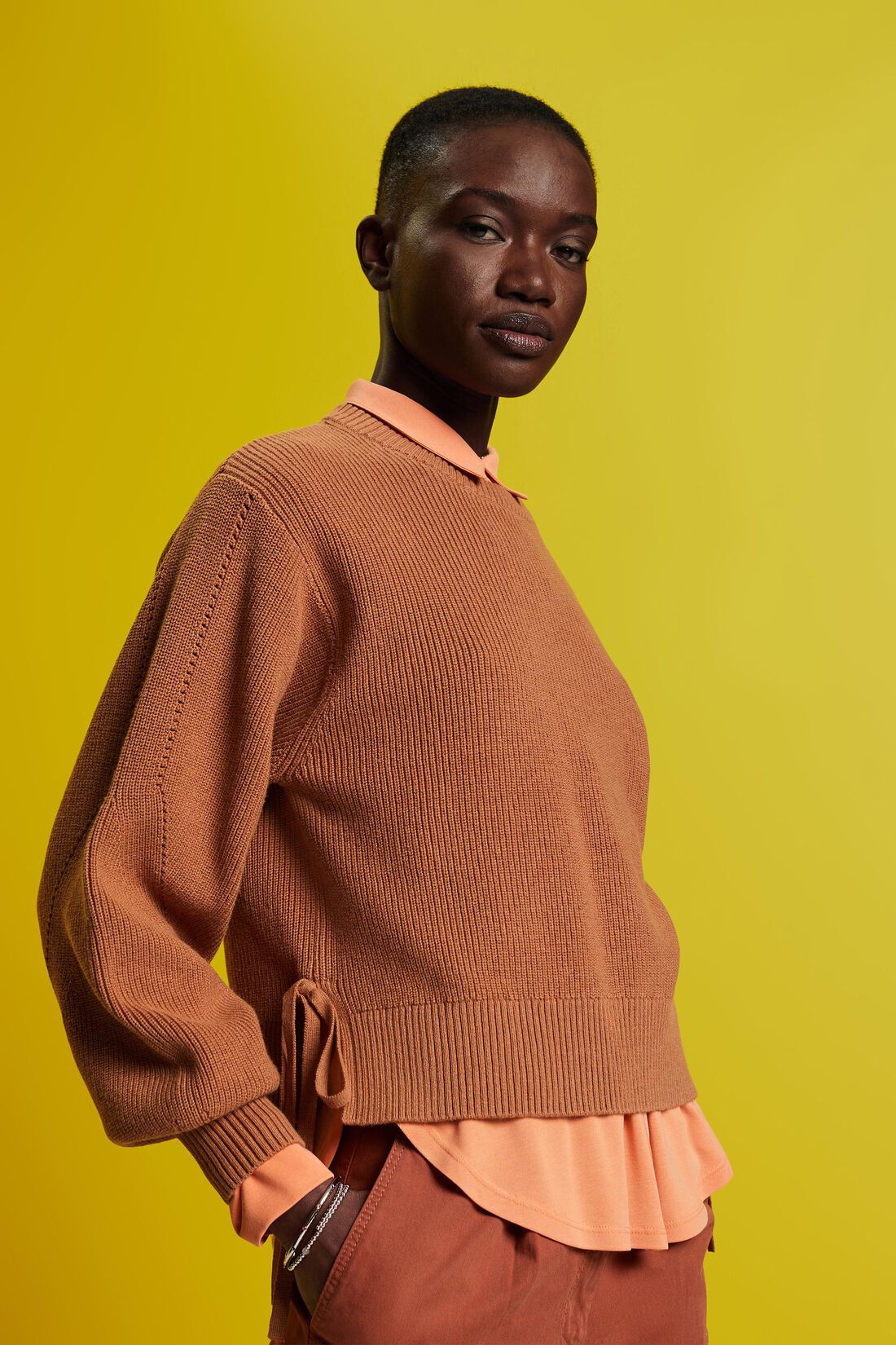 Pullover aus Kaschmirmix mit Spitzendetail