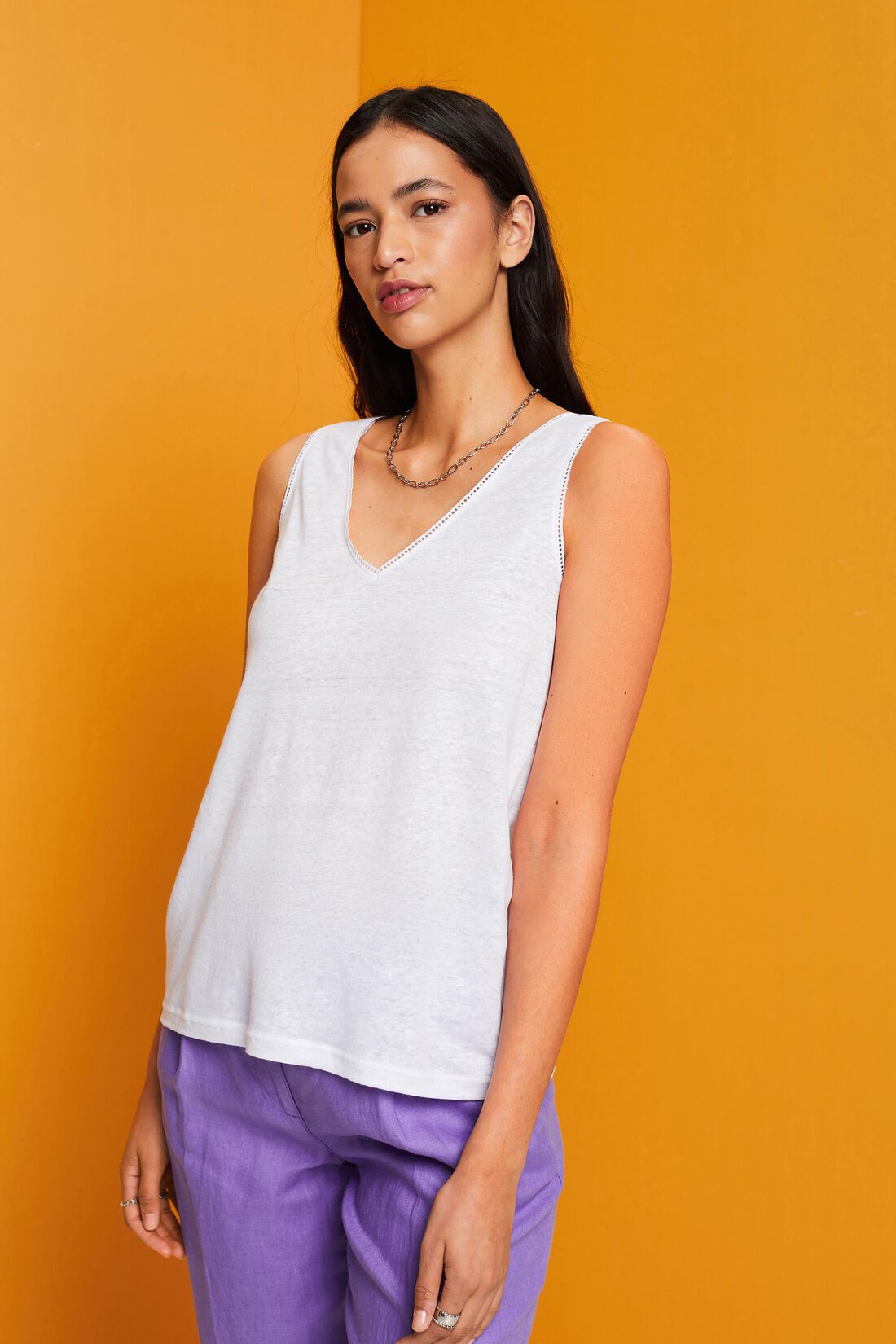 Leinen-Tanktop mit Bord&uuml;re aus H&auml;kelspitze