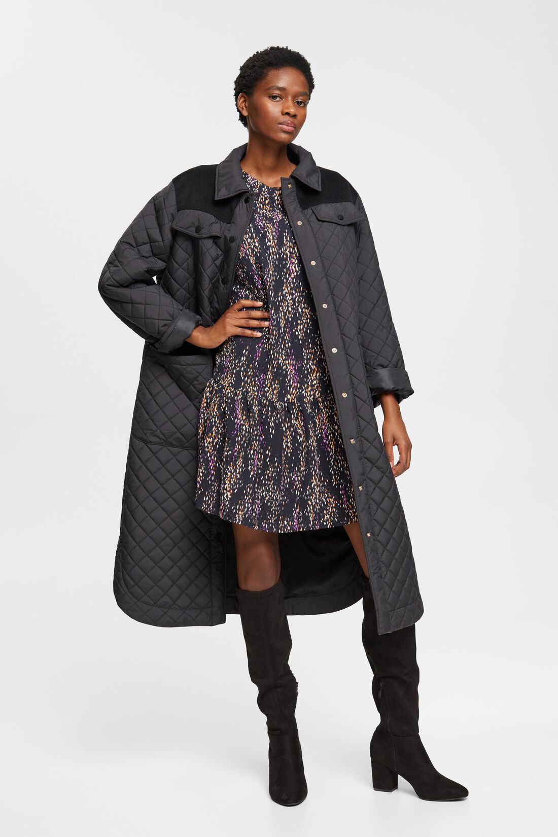 Minikleid mit Muster und Cut-out