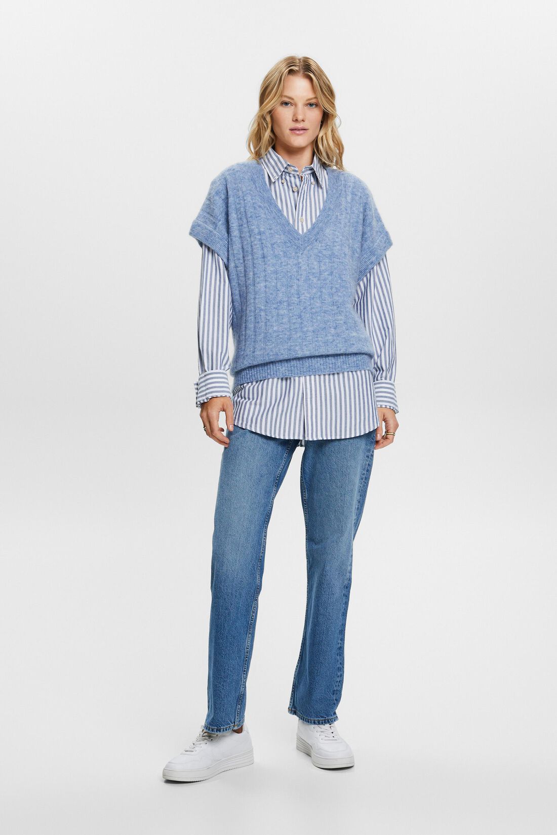 Oversize Rippstrickpullover mit V-Ausschnitt