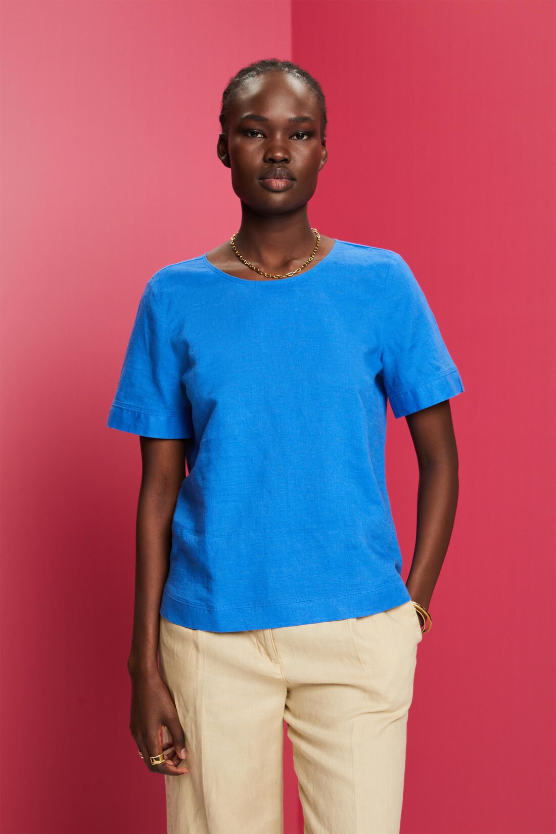 Bluse mit Tropfenverschluss