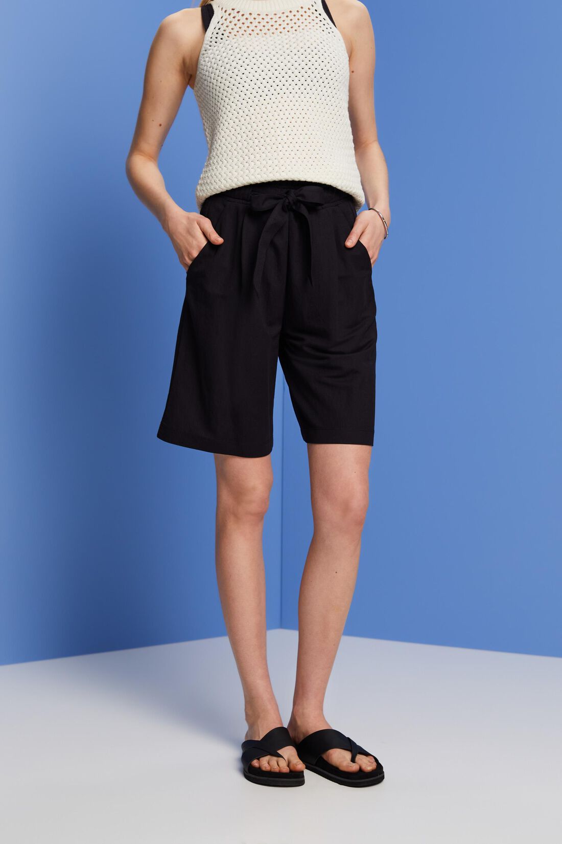 Pull-on Bermudashorts mit Bindeg&uuml;rtel