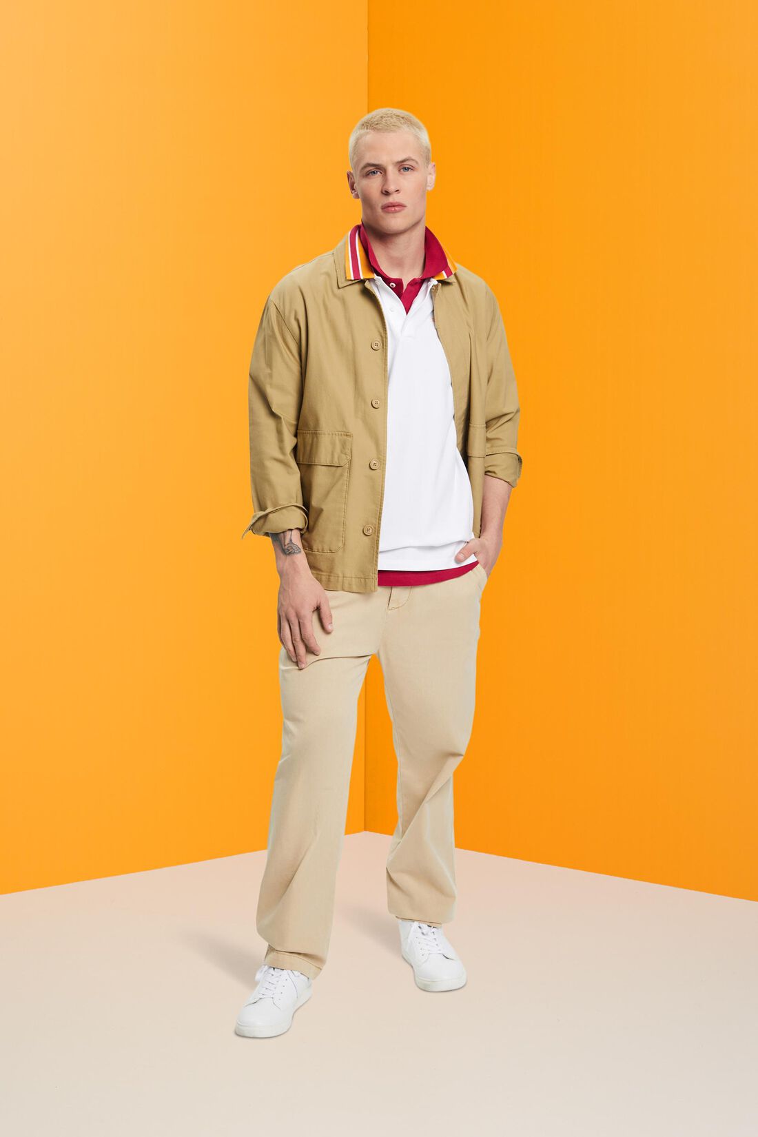 Poloshirt aus Baumwoll-Piqu&eacute; mit Streifenkragen