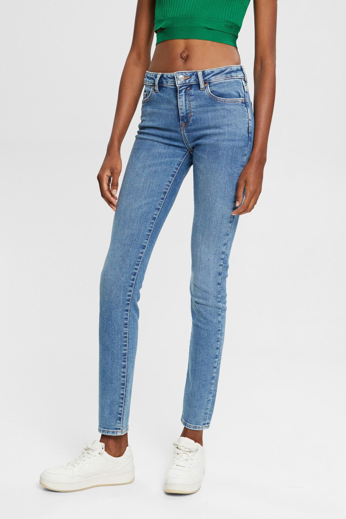 Schmale Jeans mit mittlerer Bundh&ouml;he