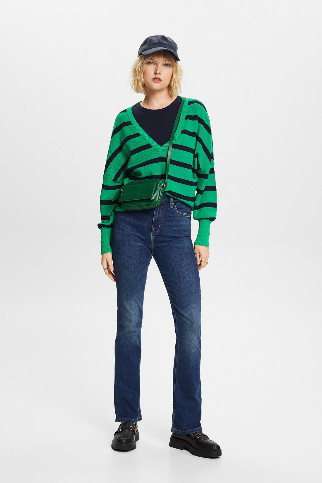 Recycelt: Bootcut-Jeans mit hohem Bund