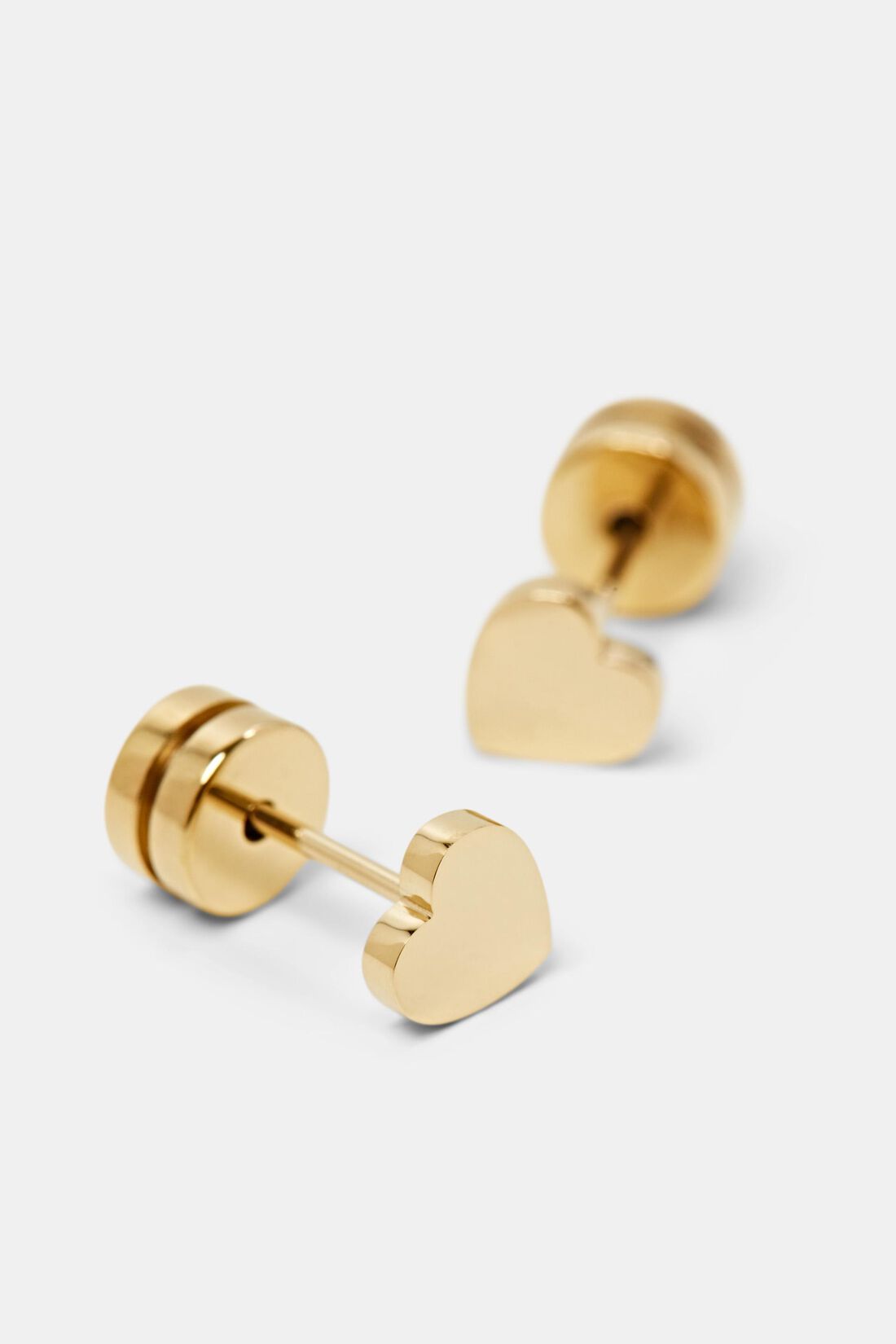 Herzf&ouml;rmige Ohrstecker aus Edelstahl