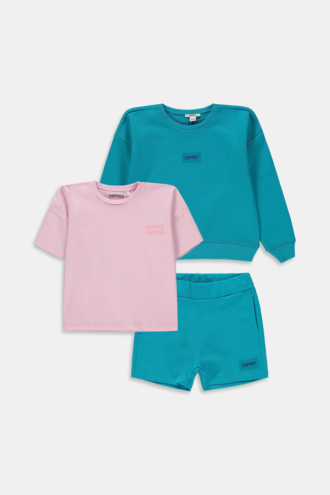 Gemischtes Set: Sweatshirt, T-Shirt und Shorts