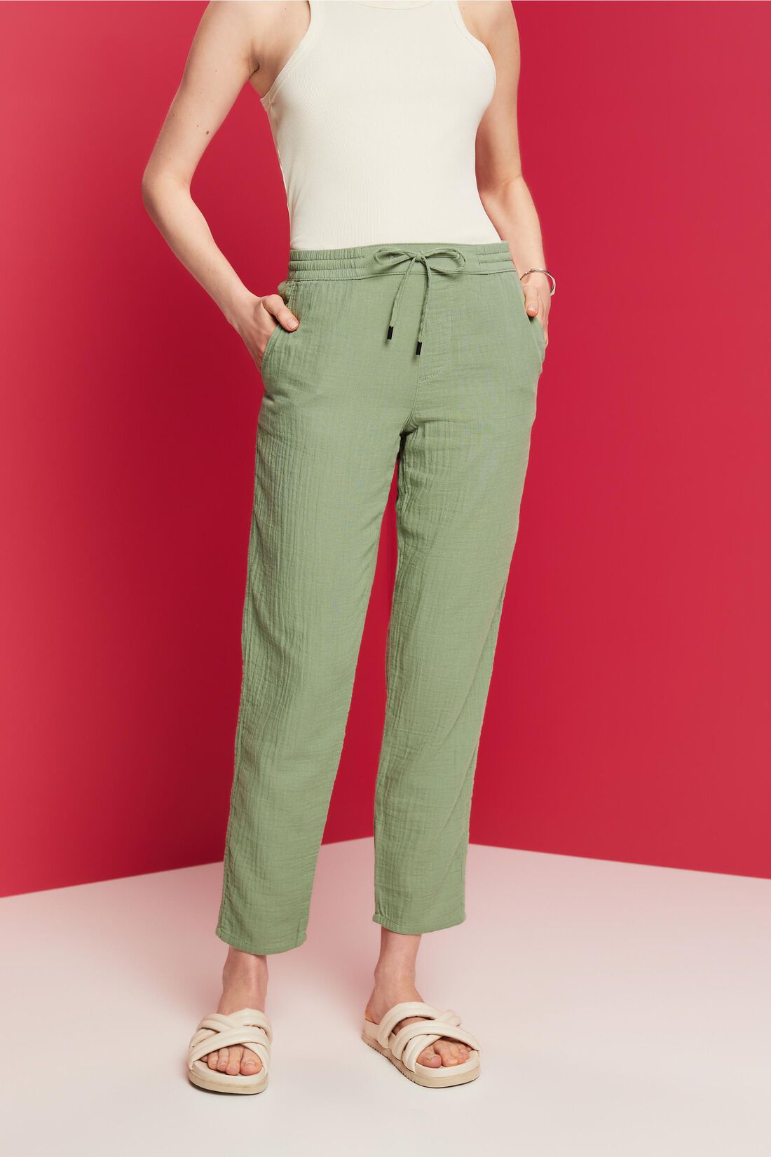 Pants woven
