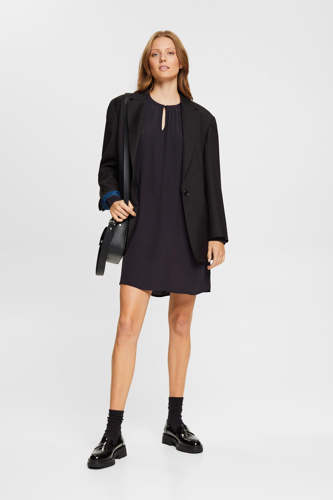 Kleid mit Spitzendetails