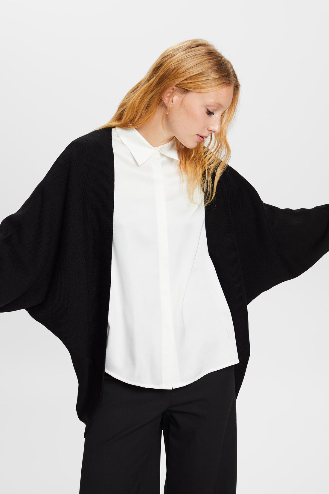 Recycelt: Cardigan mit Fledermaus&auml;rmeln