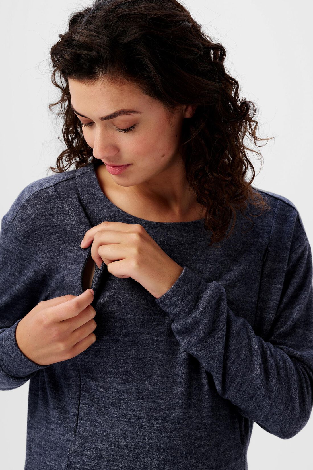 Lang&auml;rmliges Zip-Sweatshirt mit Stillfunktion