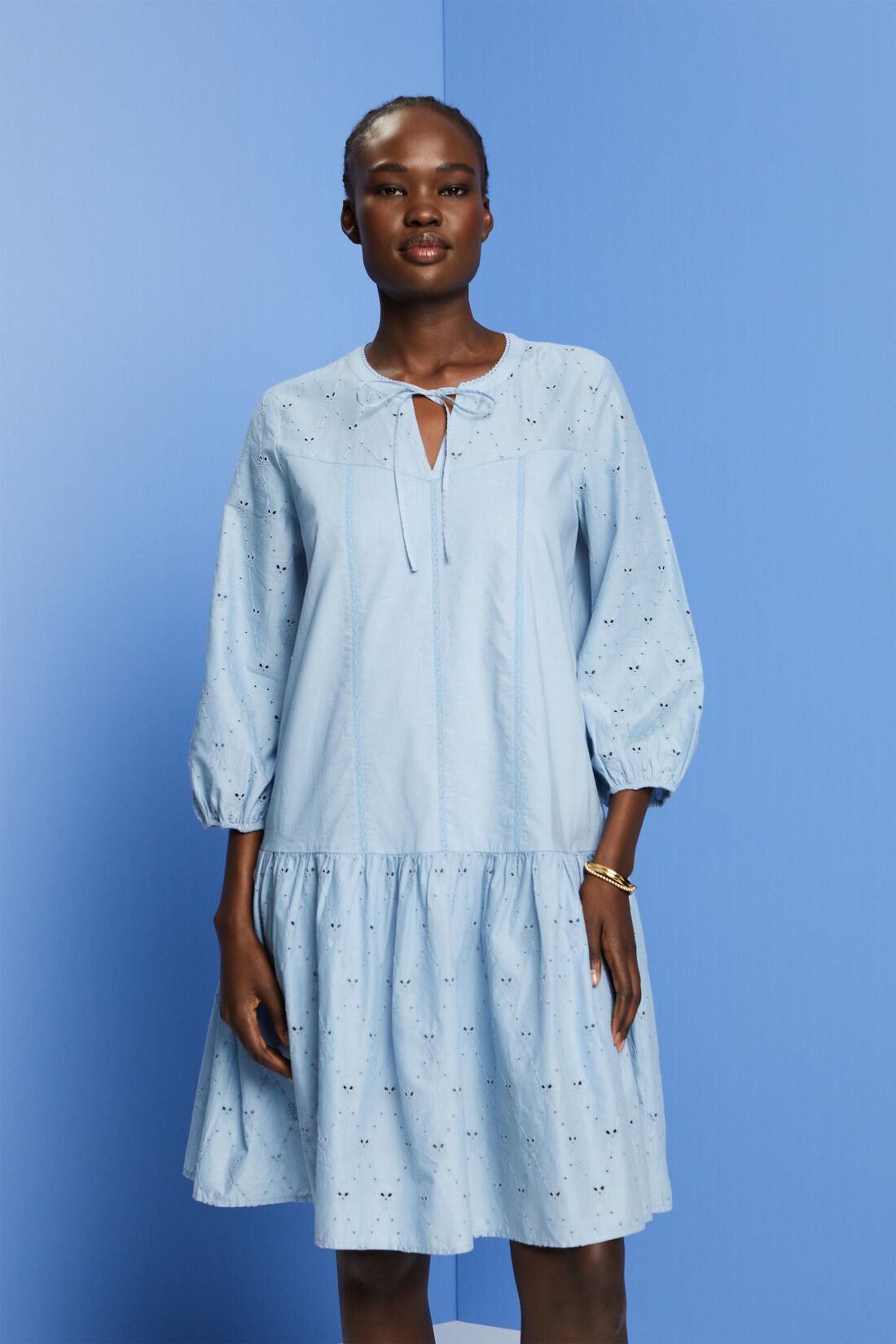 Kleid mit Stickerei, 100 % Baumwolle