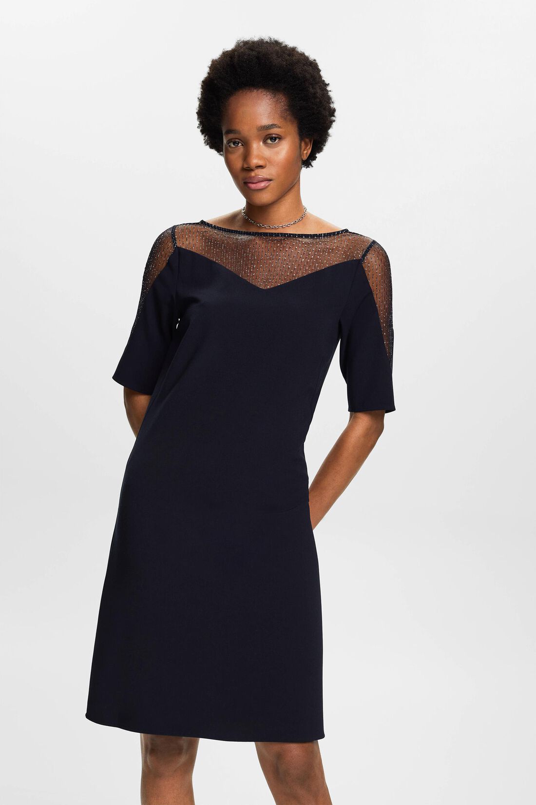 Minikleid mit Glitzer-Ausschnitt