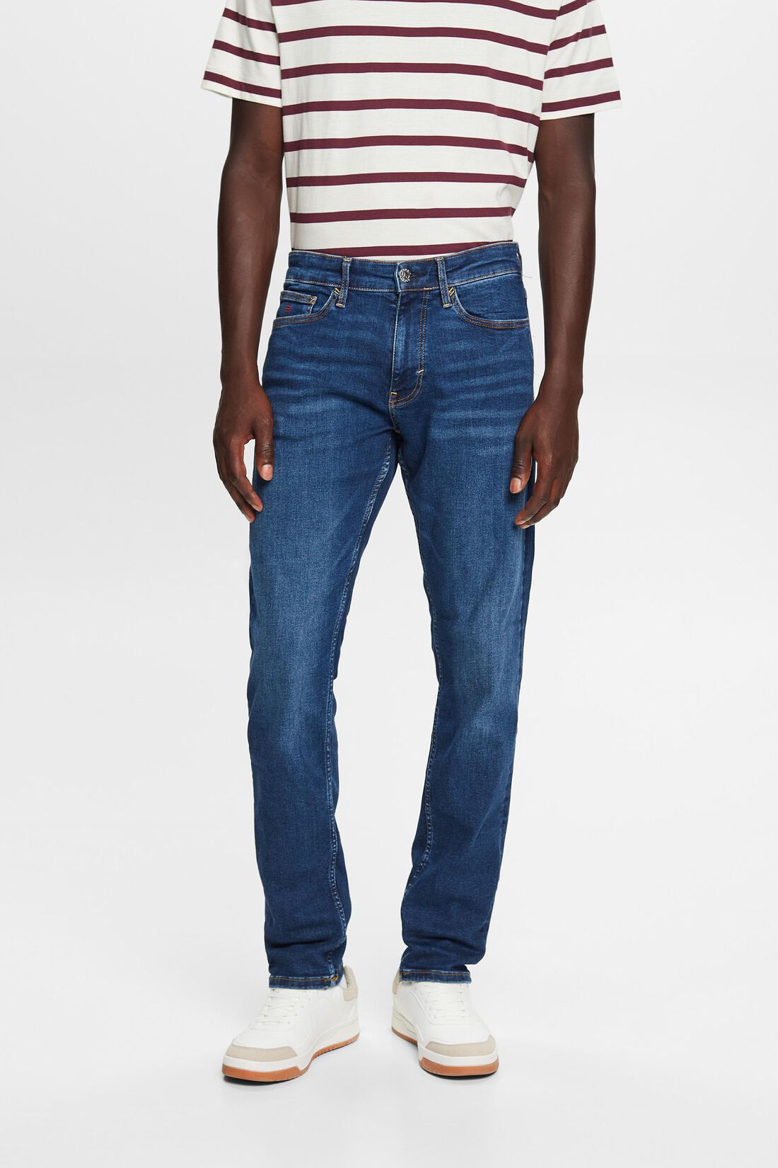 Schmale Jeans mit mittlerer Bundh&ouml;he