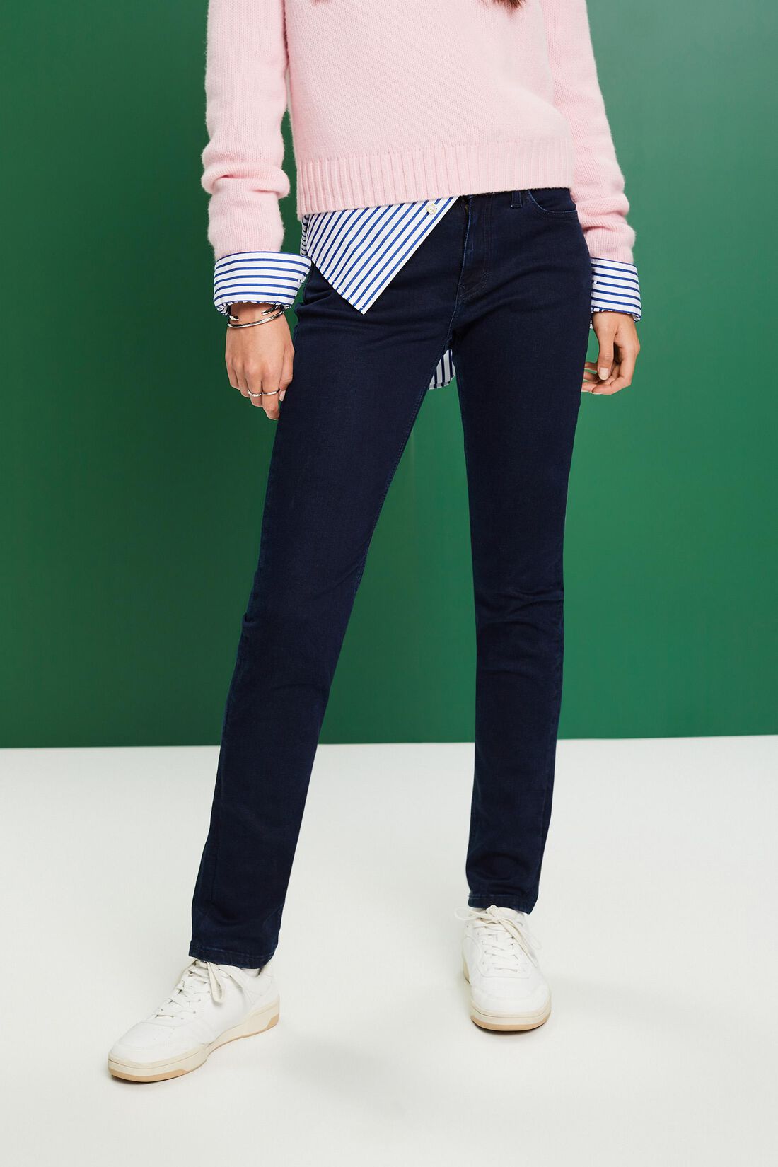 Schmale Jeans mit mittlerer Bundh&ouml;he