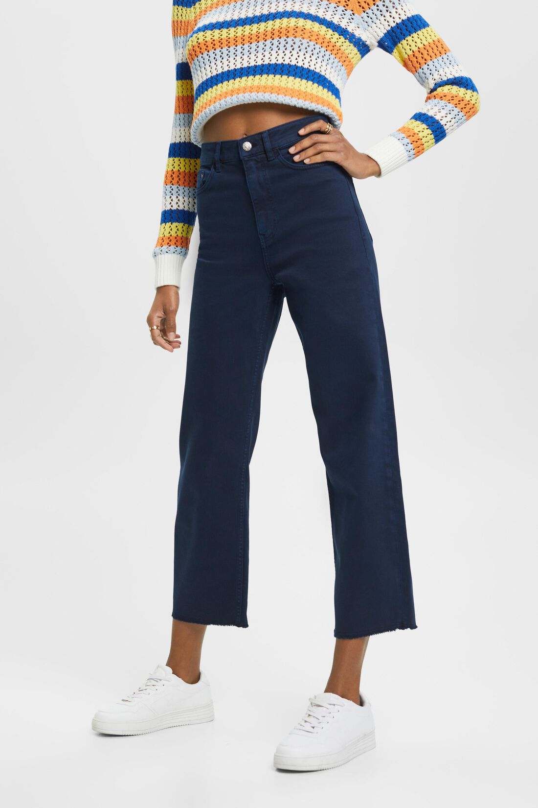 Hose mit hohem Bund und geradem Bein