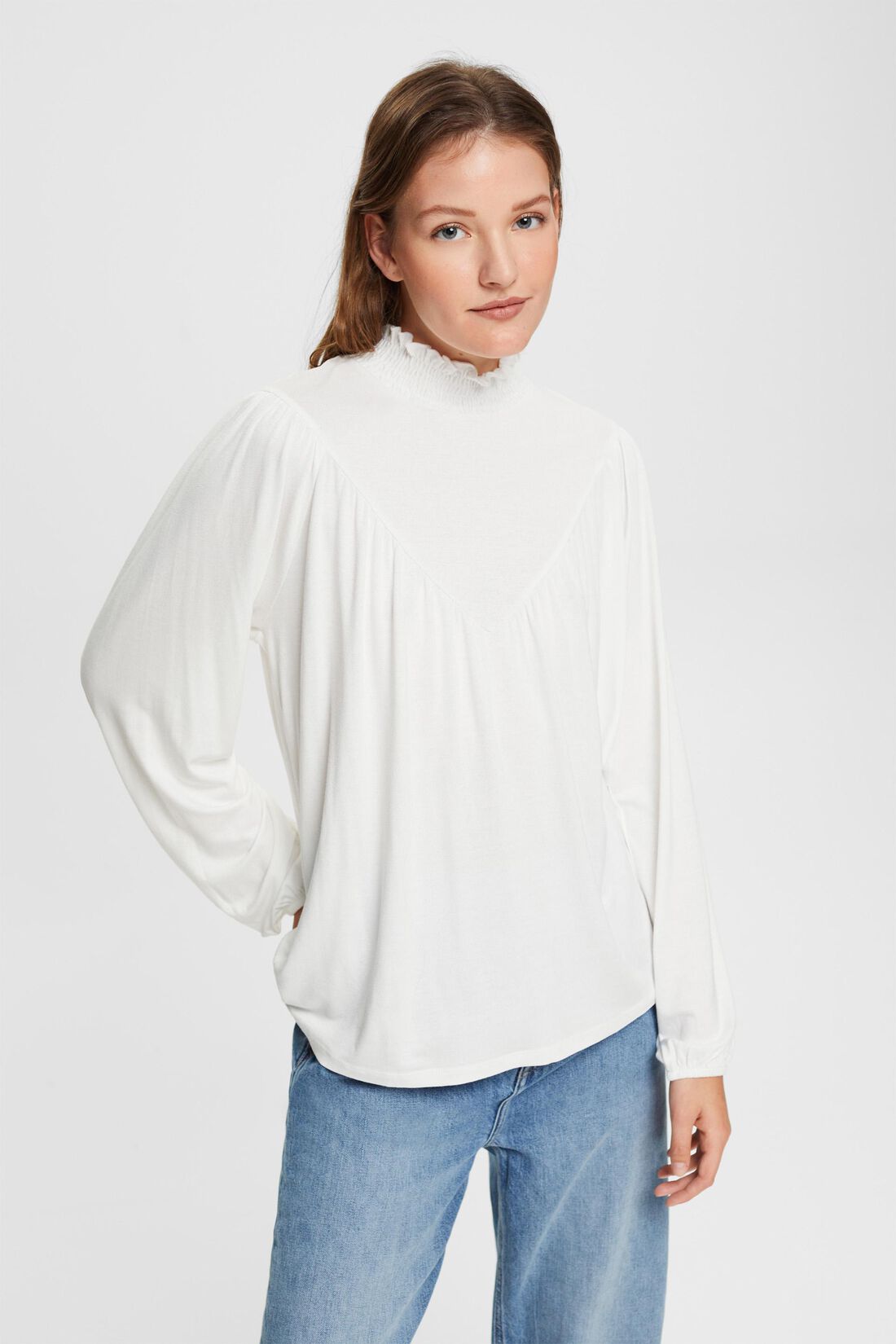 Lang&auml;rmeliges Longsleeve mit gesmoktem Kragen, LENZING&trade; ECOVERO&trade;