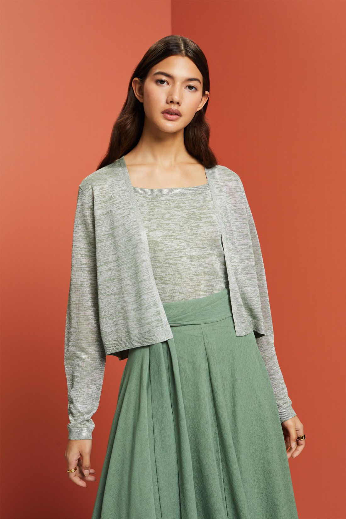 Kurzer Cardigan mit Glitzereffekt