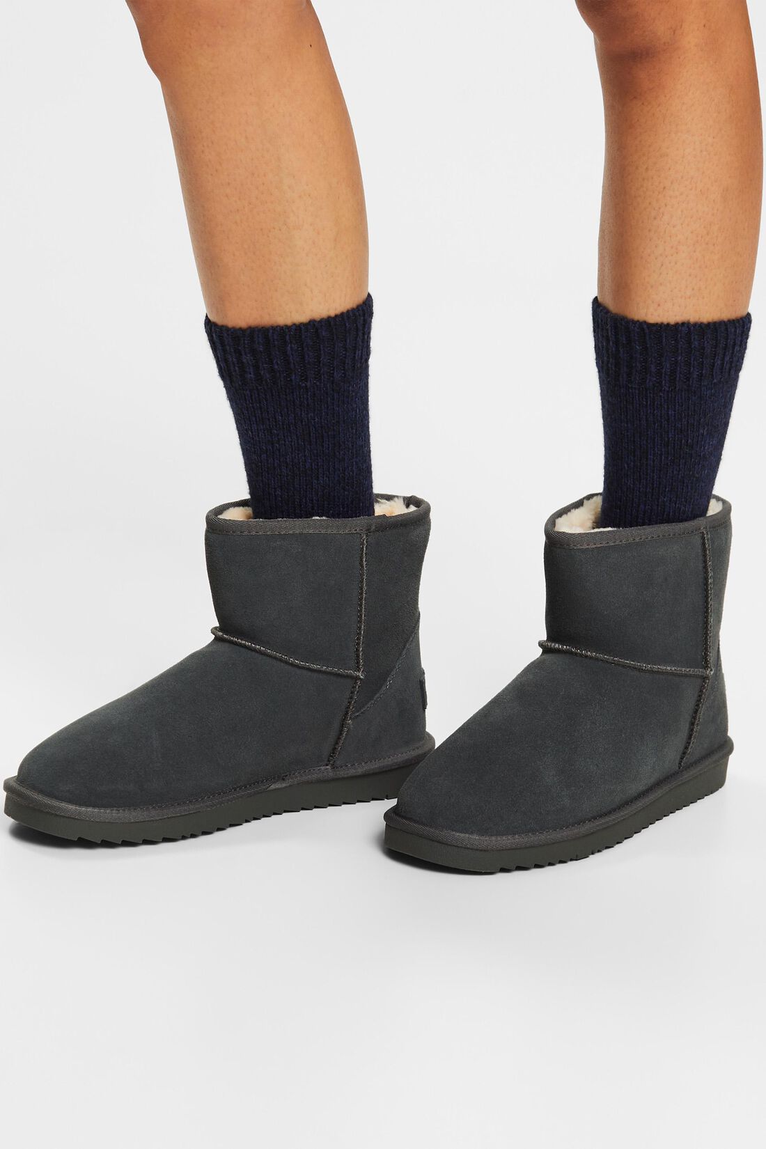 Veloursleder-Boots mit Kunstfellfutter