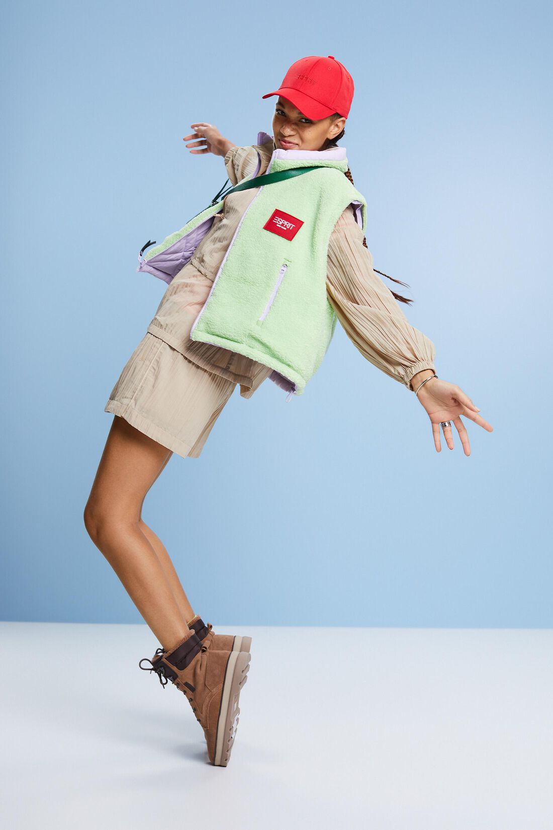 Plissierte Jacke mit Stehkragen