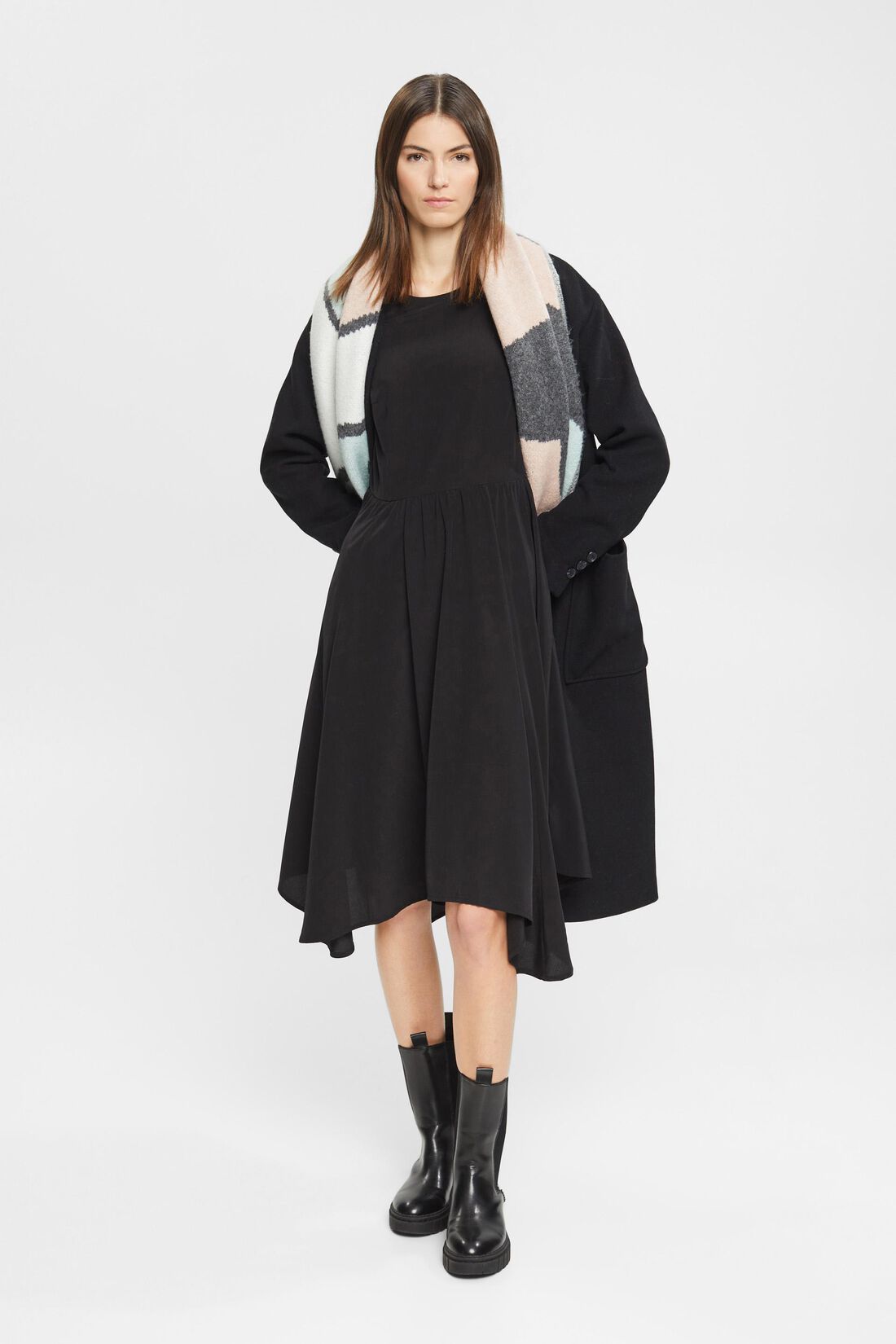Langarmkleid in Midil&auml;nge