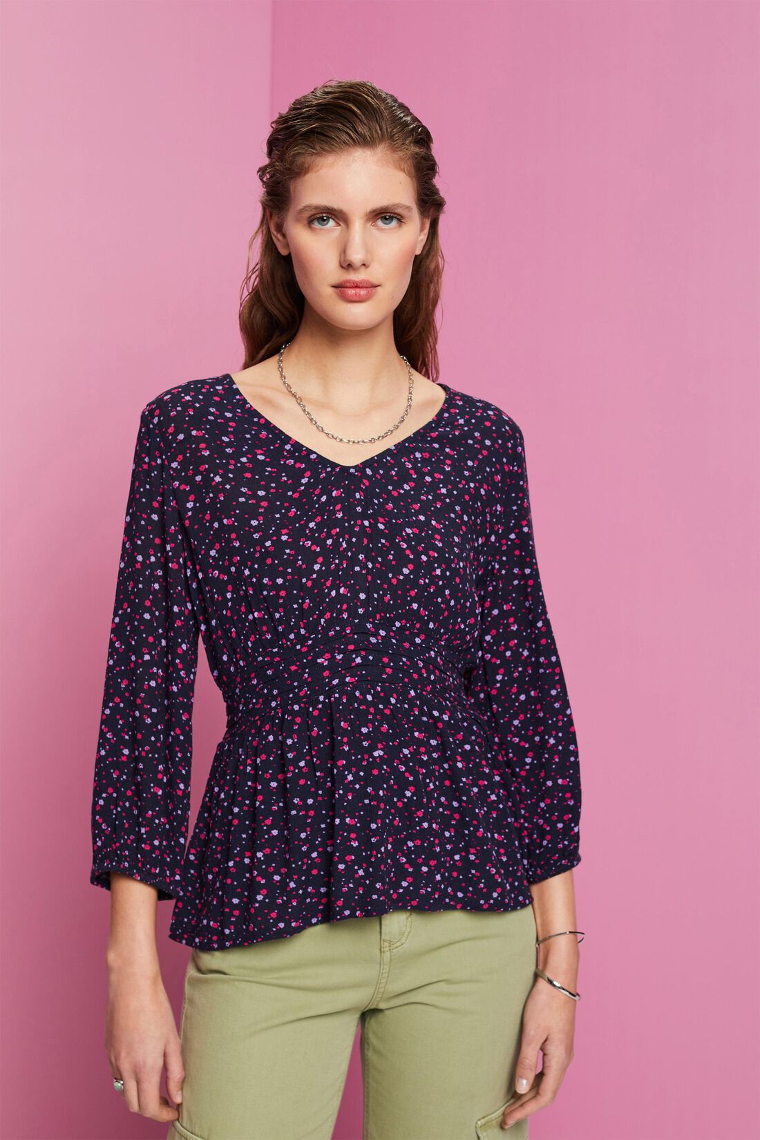 Bluse mit Sch&ouml;&szlig;chen