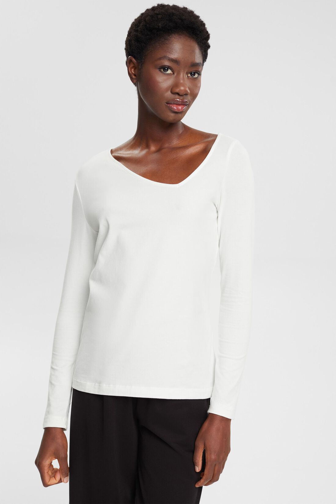 Longsleeve mit asymmetrischem Ausschnitt