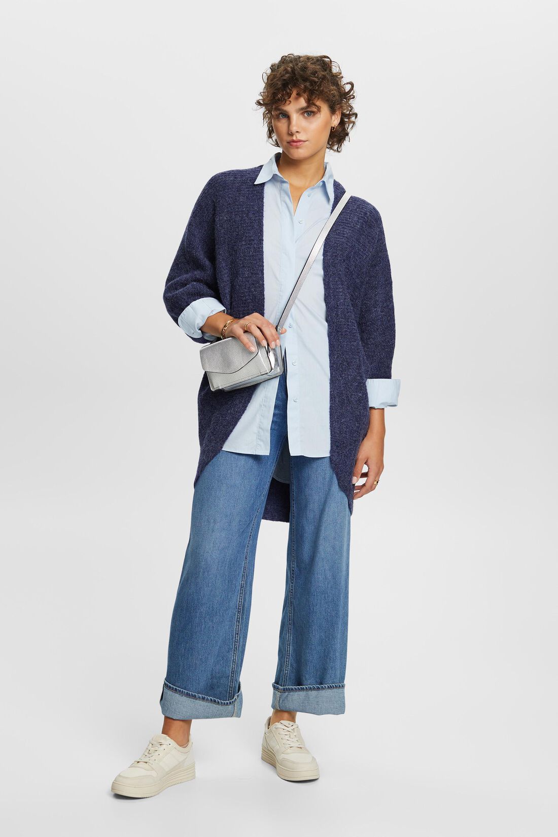 Recycelt: Poncho mit Fledermaus&auml;rmeln