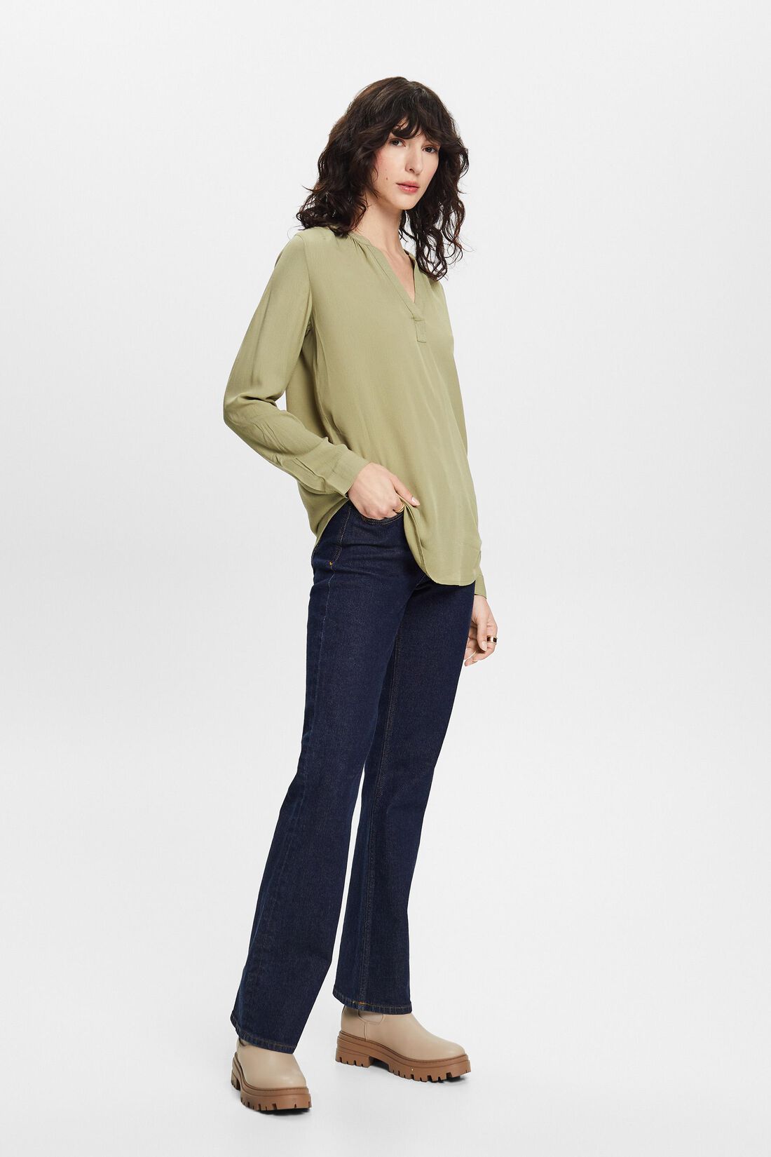 Basic-Bluse mit V-Ausschnitt