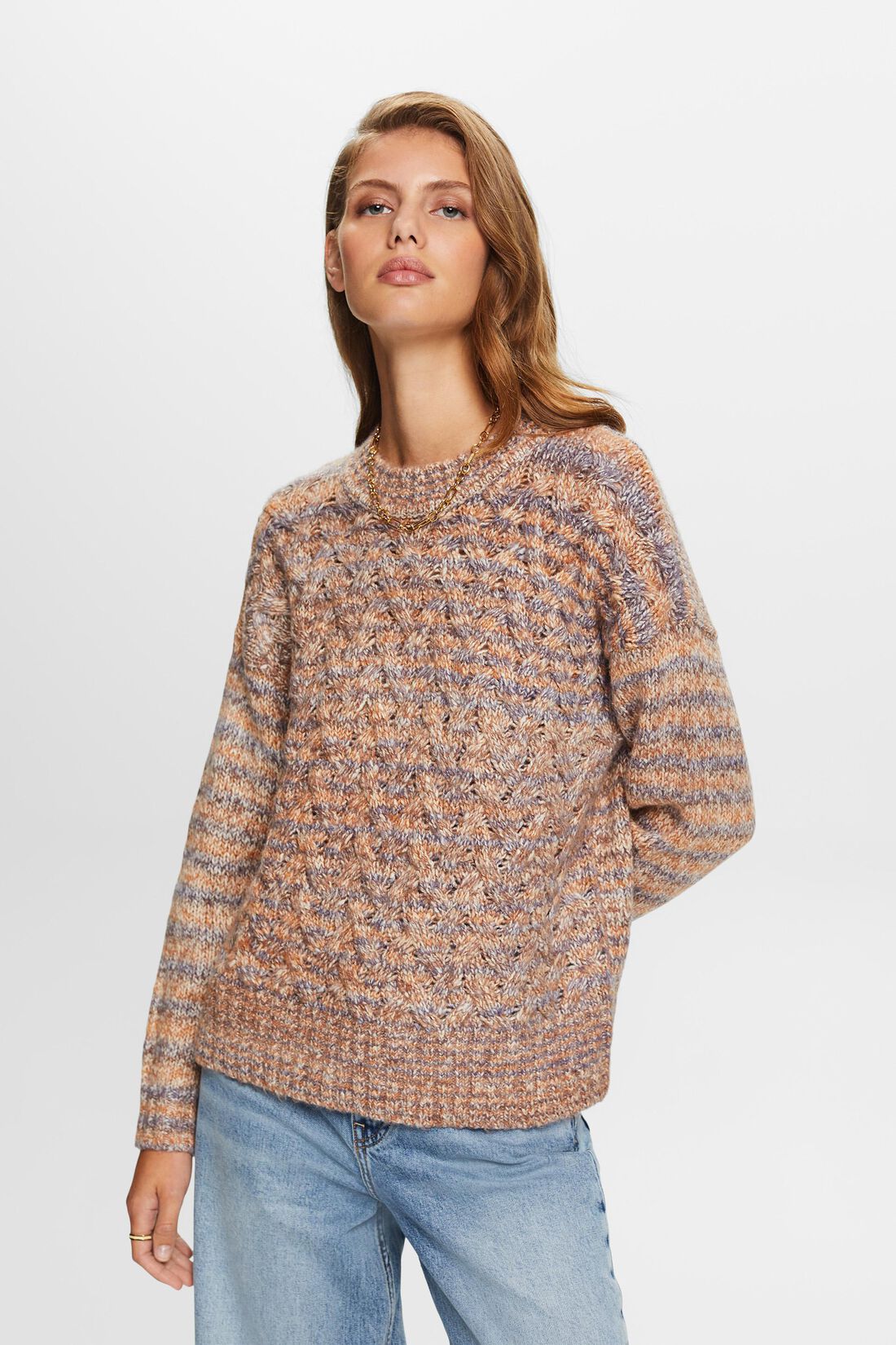 Gestreifter Zopfstrick-Pullover