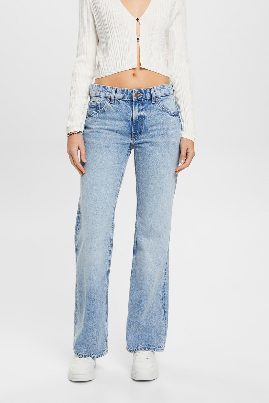 Ausgestellte Retro-Jeans mit mittelhohem Bund