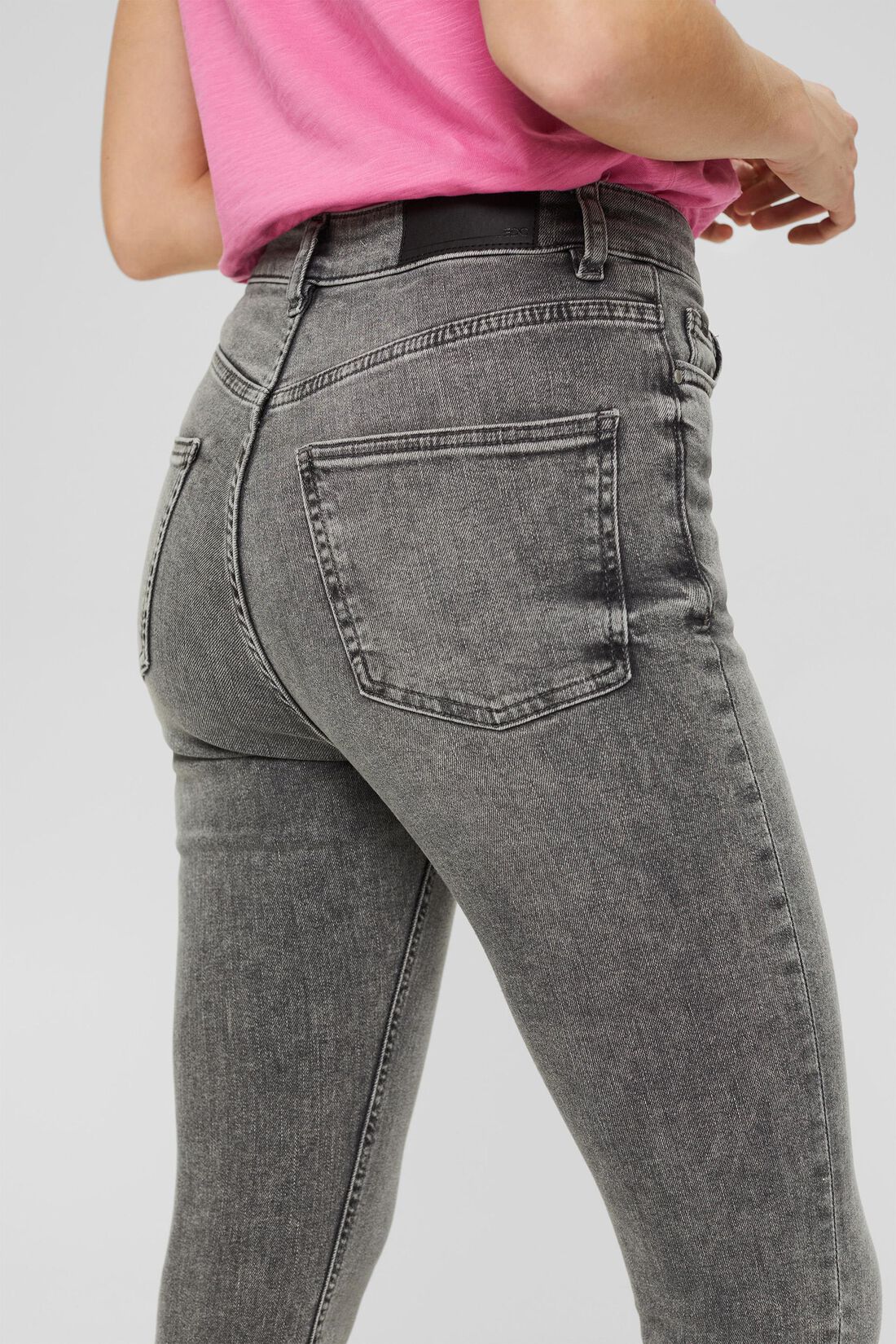 Stretch-Jeans im Washed-out-Look