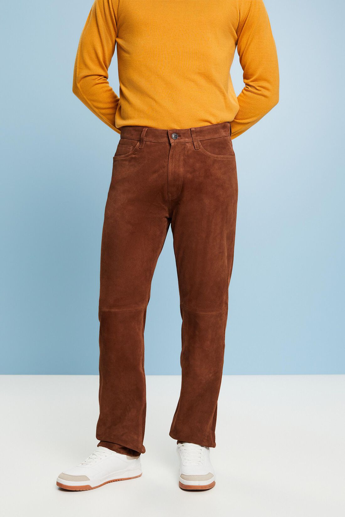 Gerade geschnittene Hose aus Rauleder
