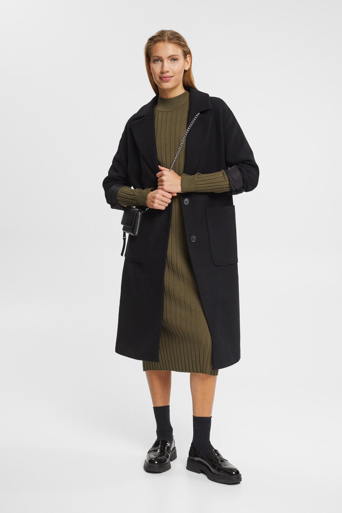 Rippstrick-Midikleid mit Stehkragen