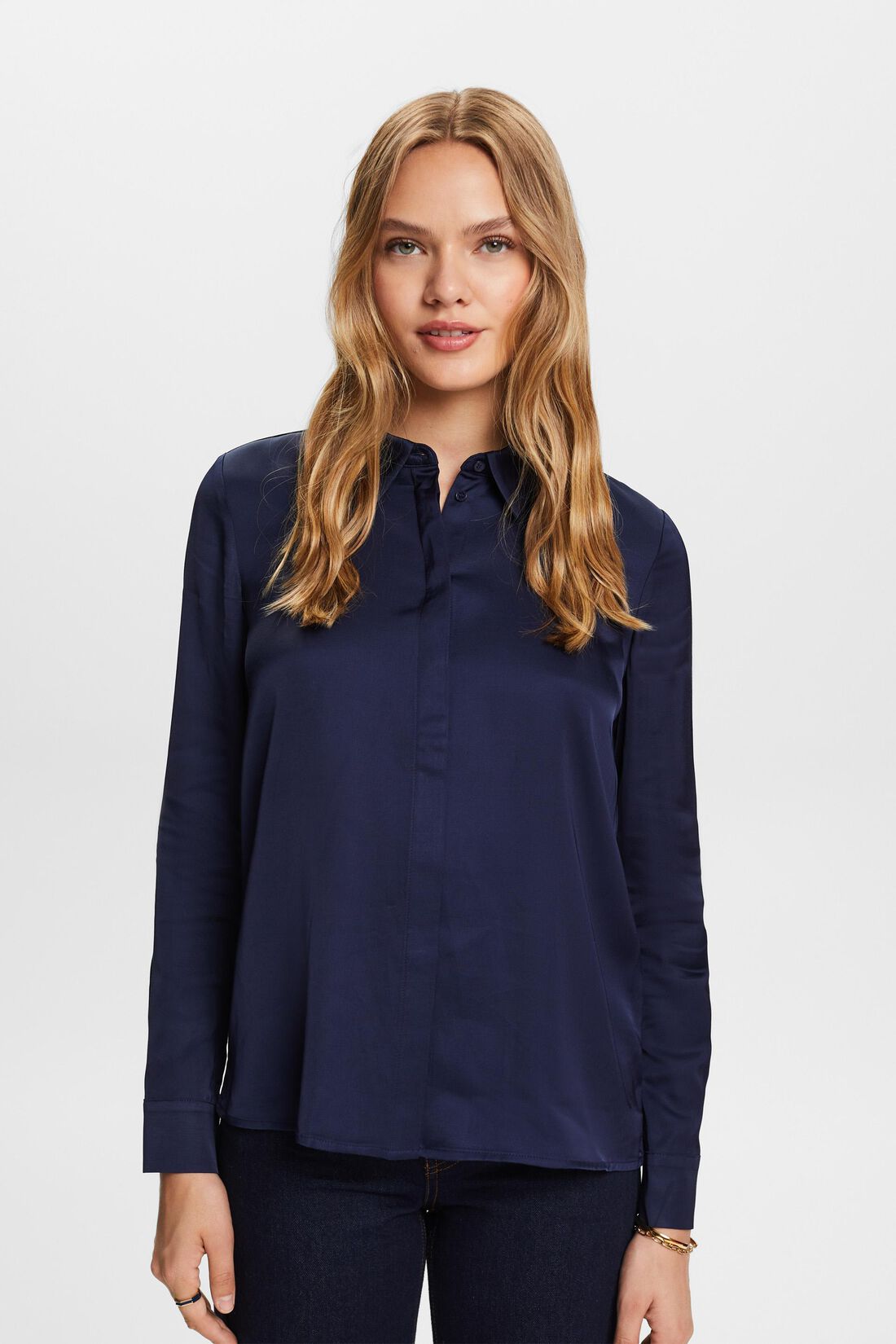 Bluse in Satinoptik