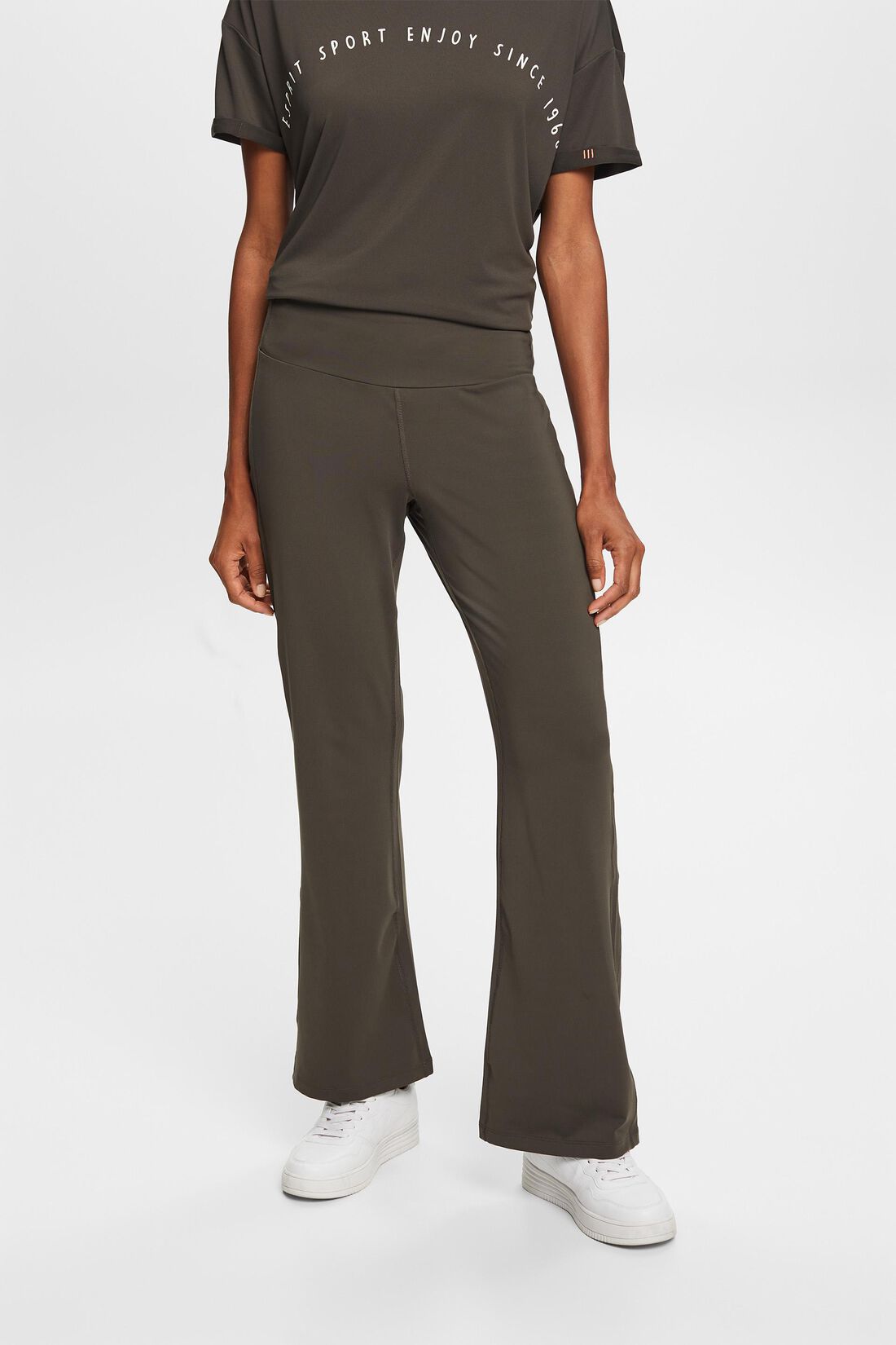 Ausgestellte Jogger-Pants aus Jersey mit E-DRY-Finish