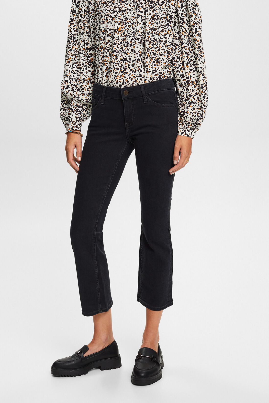 Verk&uuml;rzte Bootcut Jeans mit mittlerer Bundh&ouml;he