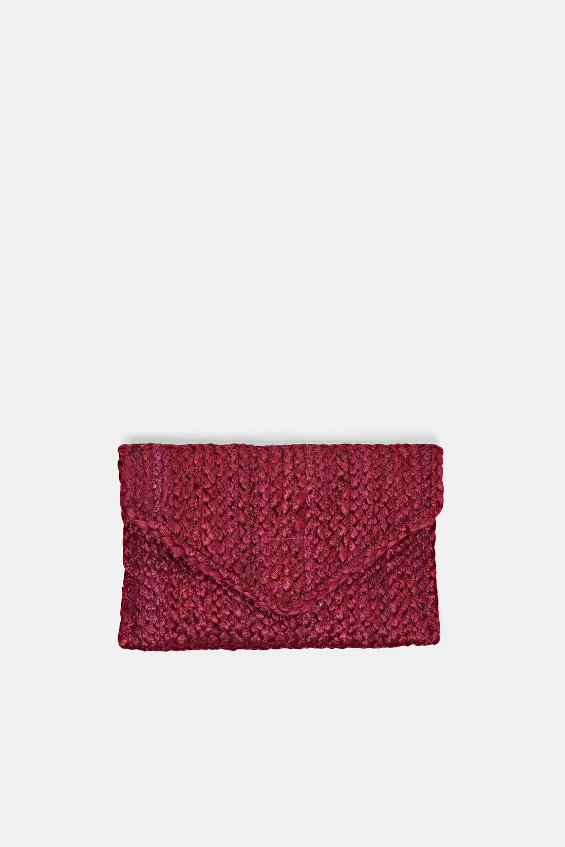 Clutch in Envelope-Design aus gewebtem Bast