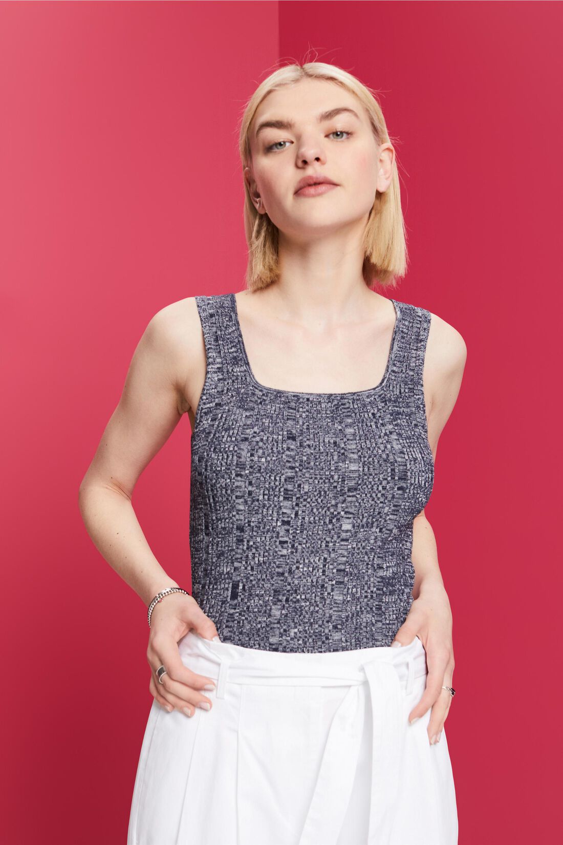 &Auml;rmelloses Stricktop mit LENZING&trade; ECOVERO&trade;