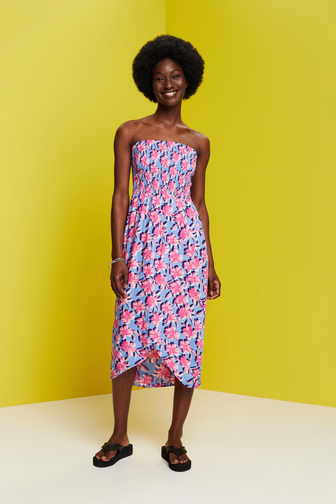 Gesmoktes Schlauchkleid in Midil&auml;nge, LENZING&trade; ECOVERO&trade;