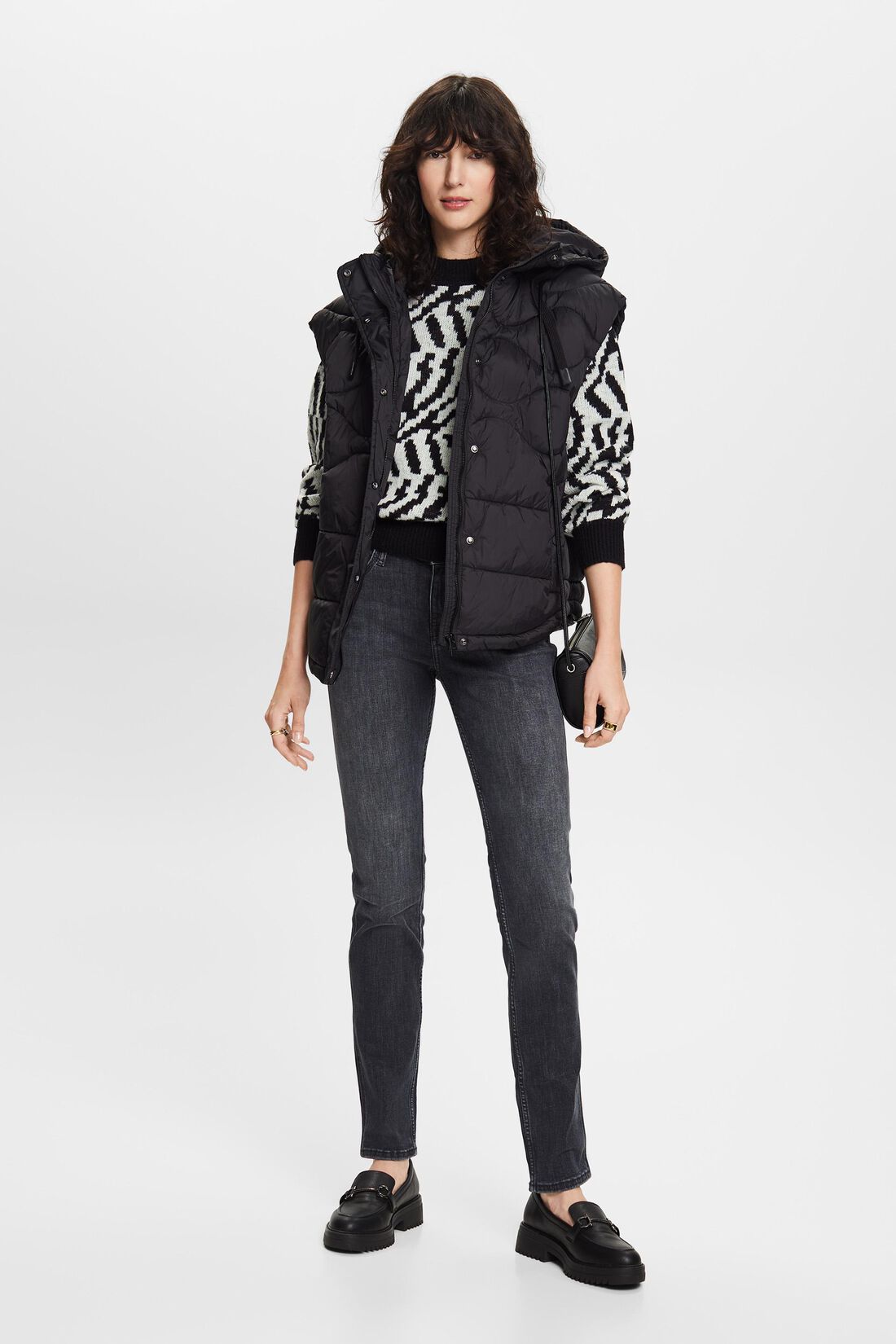 Jeans mit schmaler Passform und mittelhohem Bund