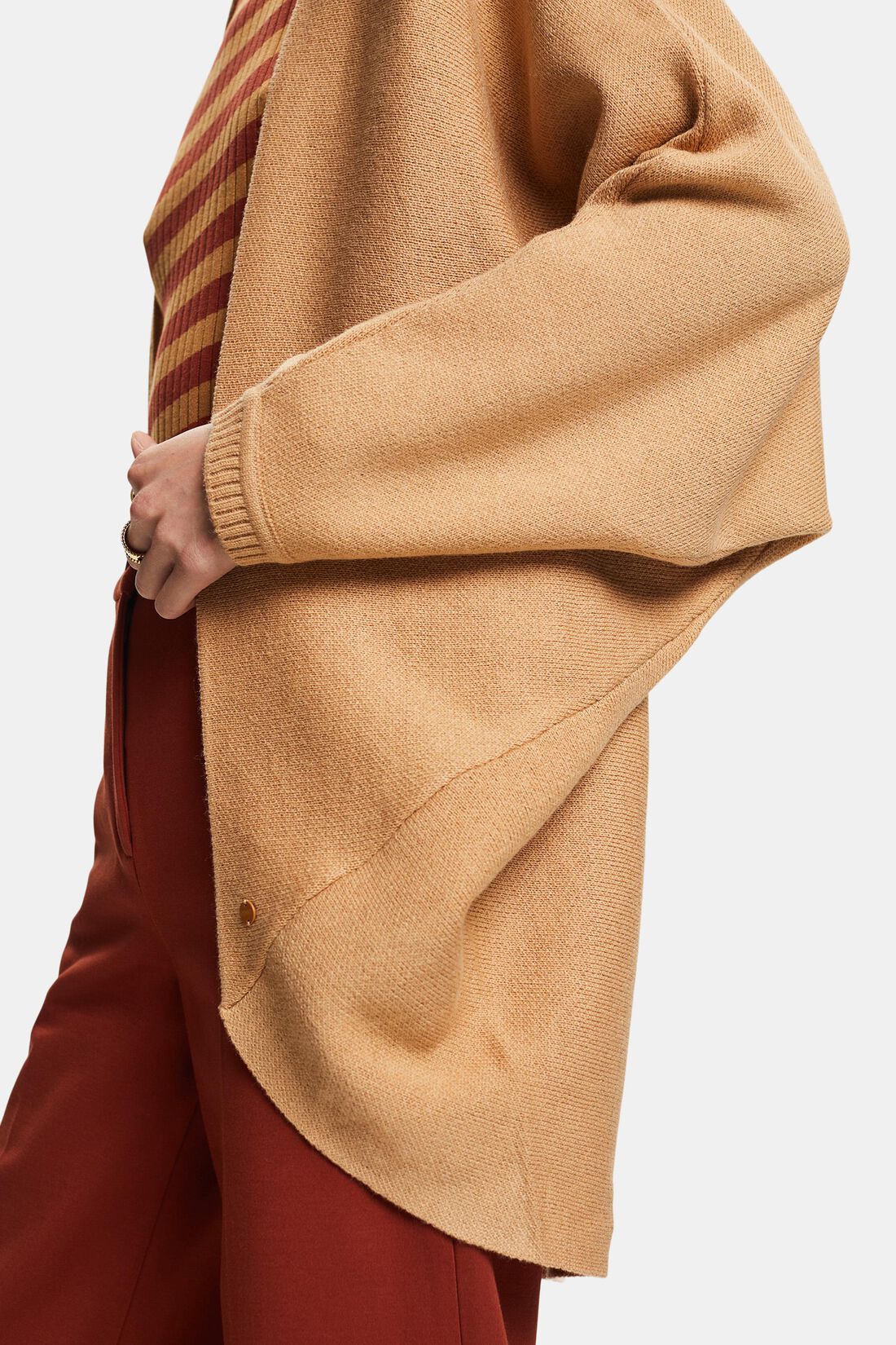 Recycelt: Cardigan mit Fledermaus&auml;rmeln