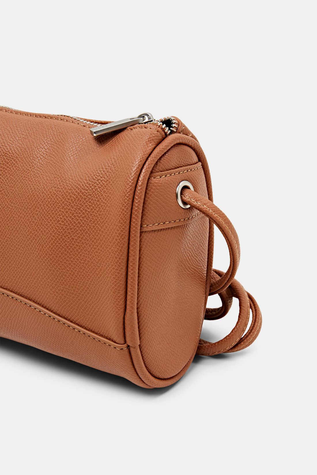 Abgerundete Schultertasche