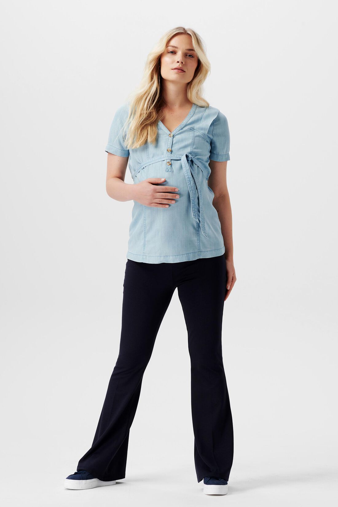 Bluse mit V-Ausschnitt und Kn&ouml;pfen