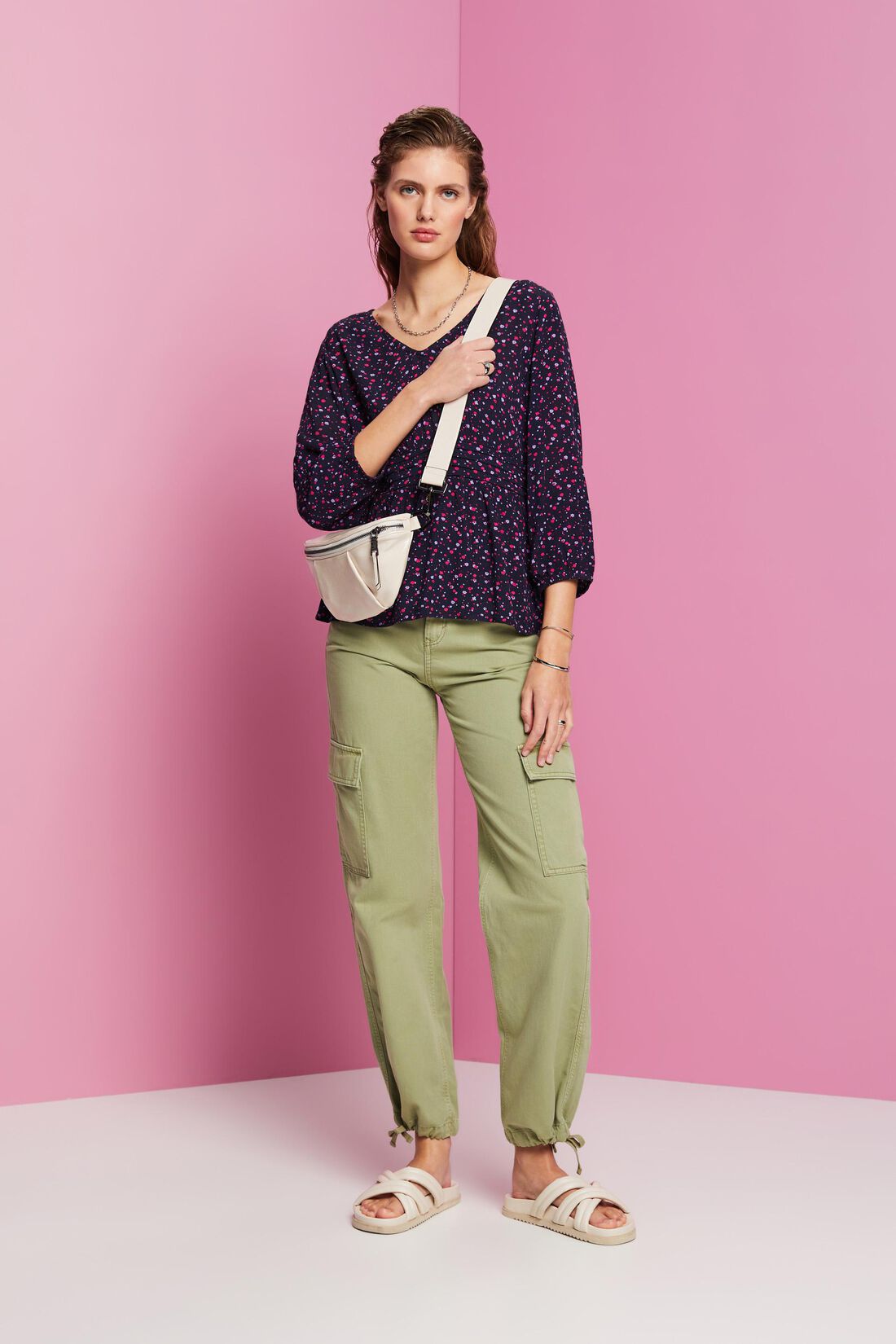 Bluse mit Sch&ouml;&szlig;chen