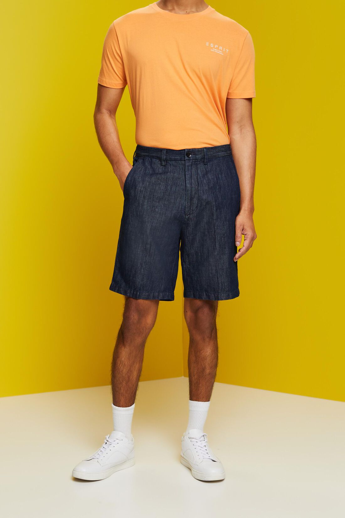 Chino-Shorts aus Baumwolle und Leinen