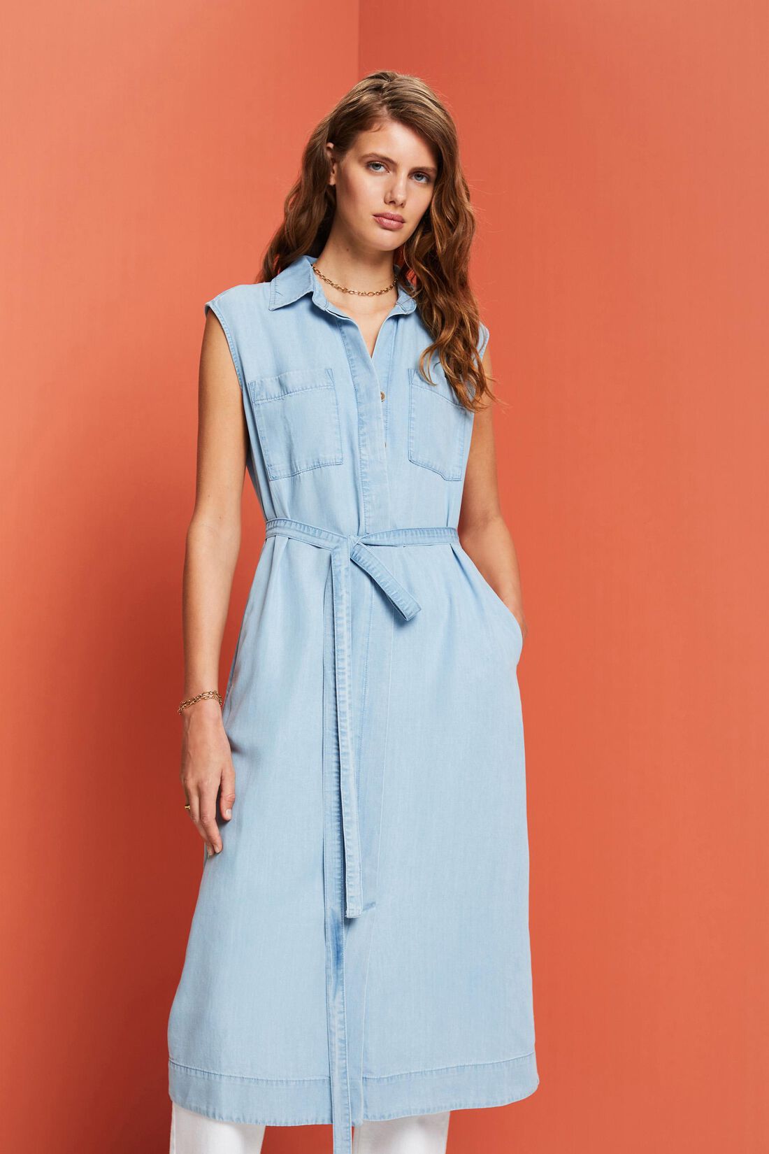 Hemdblusenkleid aus TENCEL&trade; Denim mit G&uuml;rtel