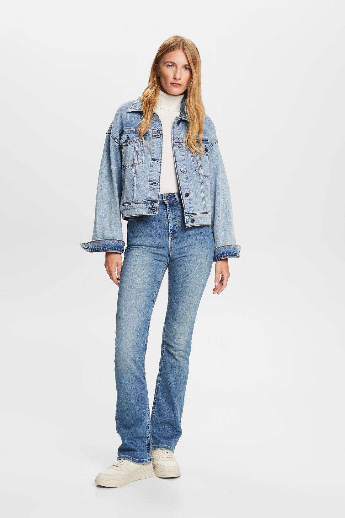 Bootcut-Stretchjeans mit hohem Bund