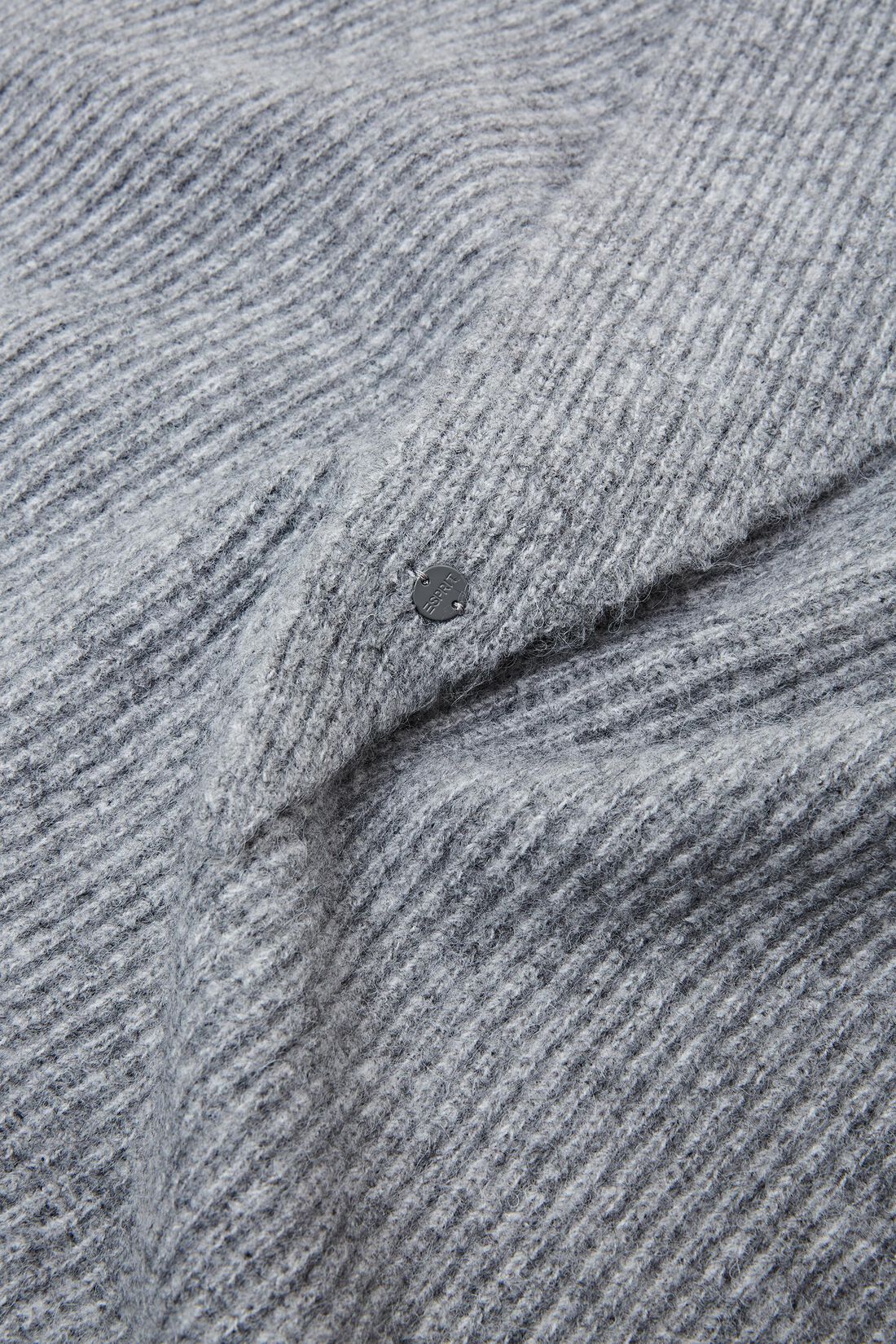 Dreieckiger Rippstrickschal