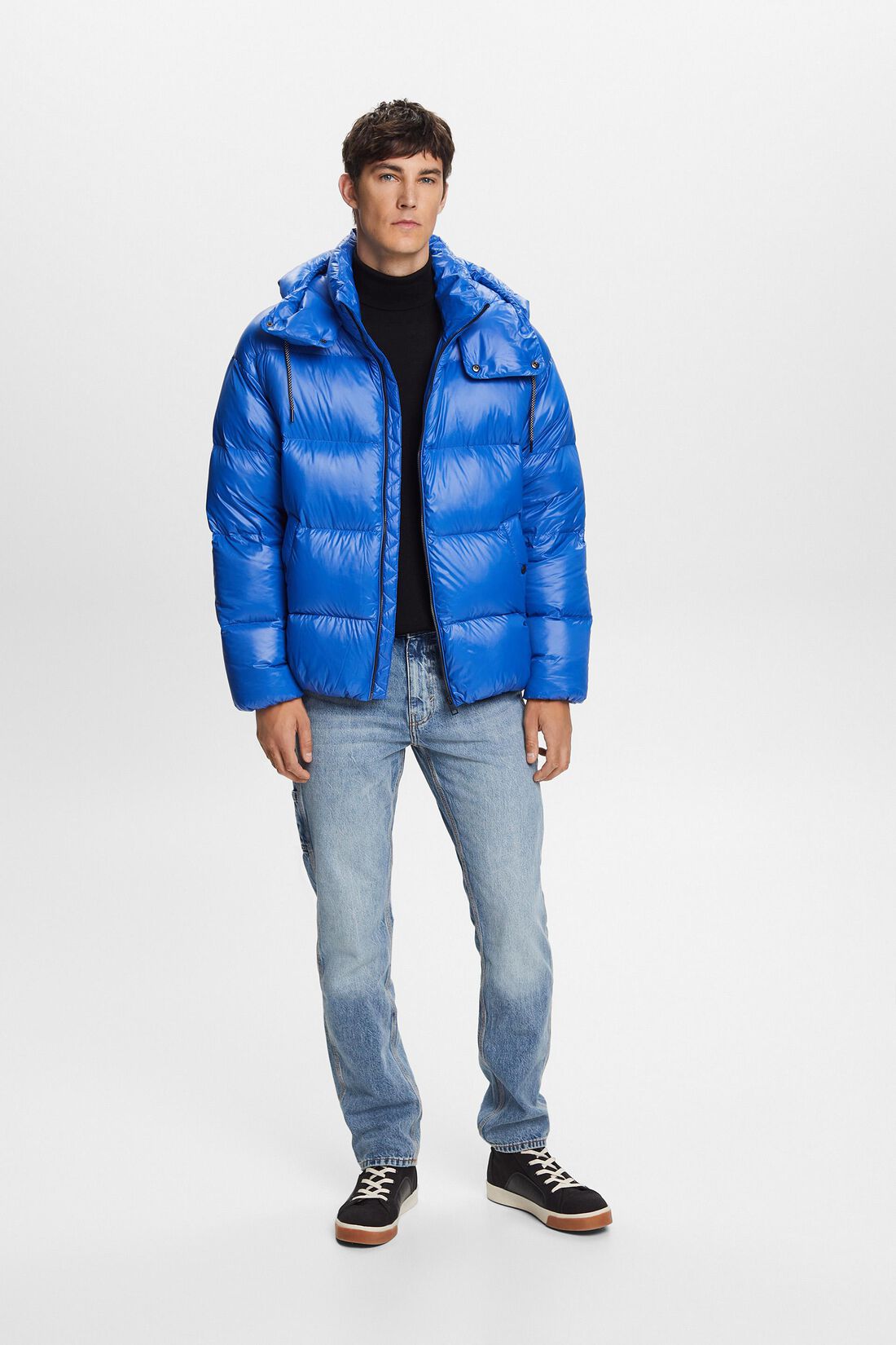 Gl&auml;nzende Steppjacke mit Daunen